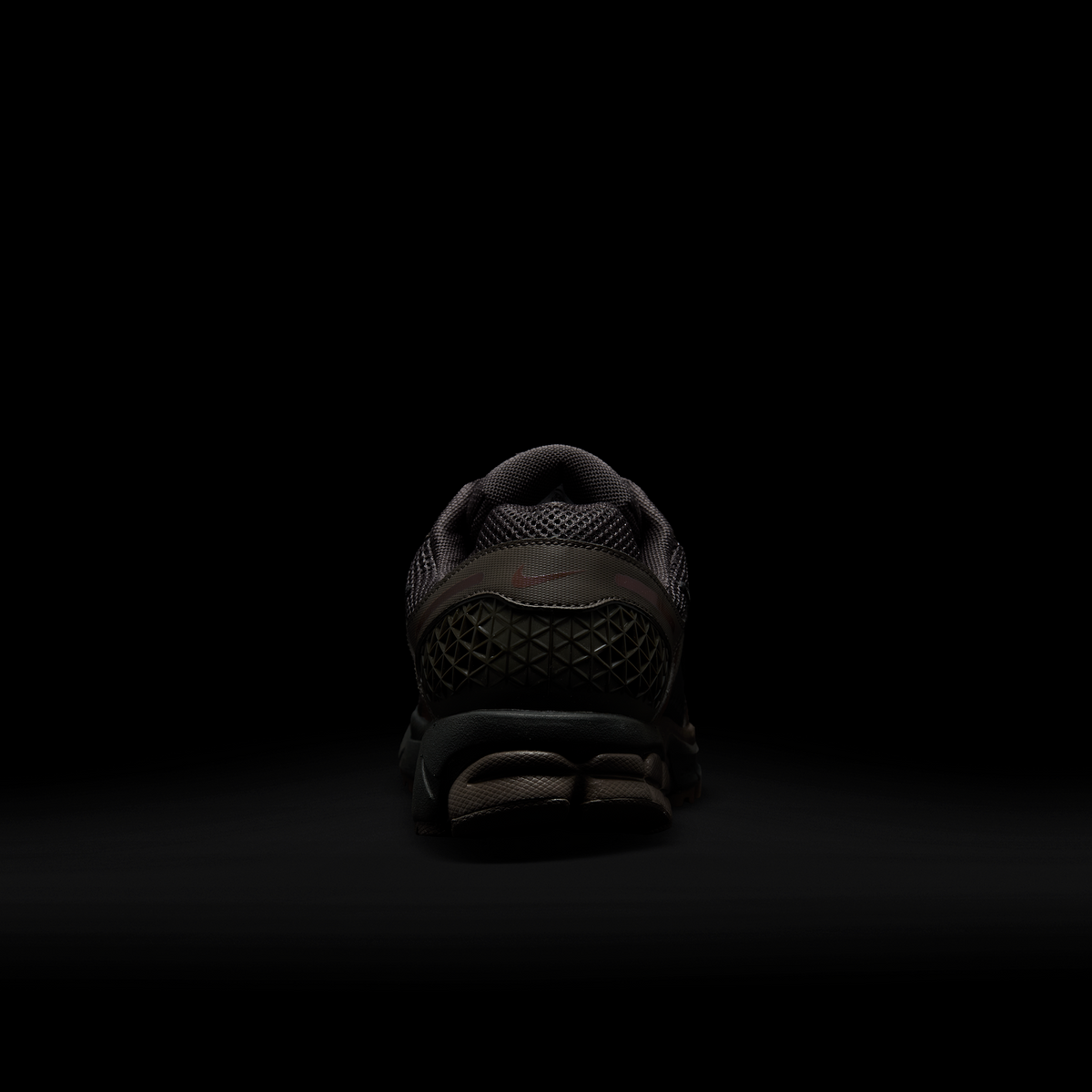 Nike Zoom Vomero 5 Cave Stone