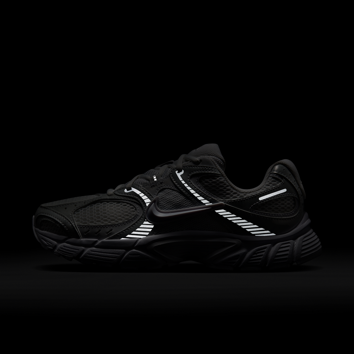 Nike V5 RNR White Black Metallic Silver (Women's)