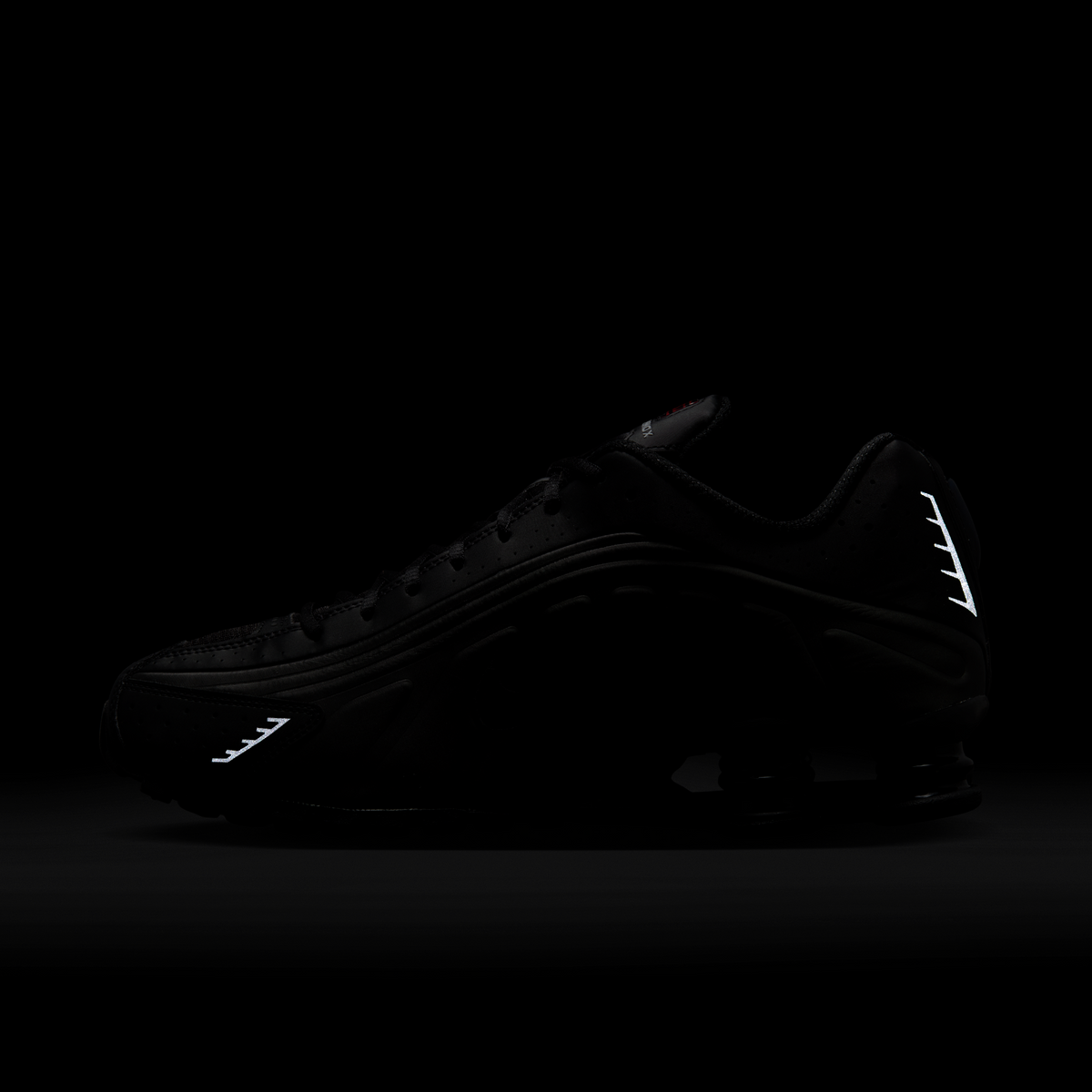 Nike Shox R4 Black Bright Crimson