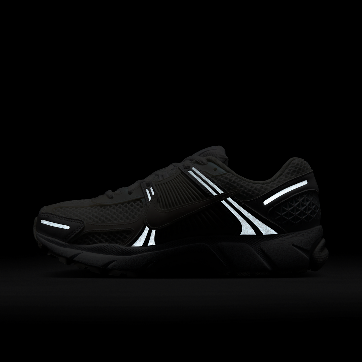 Nike Zoom Vomero 5 Triple White (Women's)