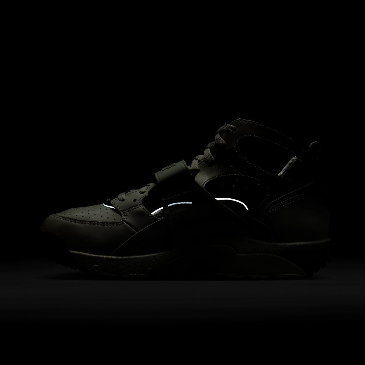 Nike Air Trainer Huarache Corteiz Light Bone