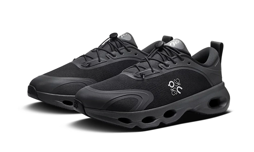 On Running Cloudsolo Loewe Black — vue de profil