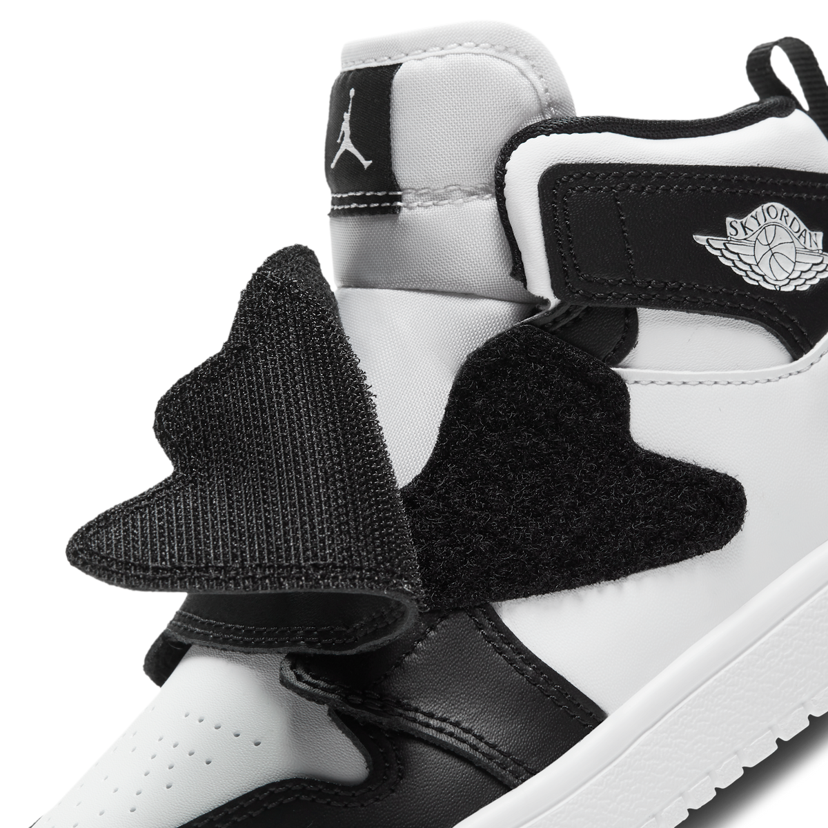 Sky Jordan 1 Black Whtie (PS)