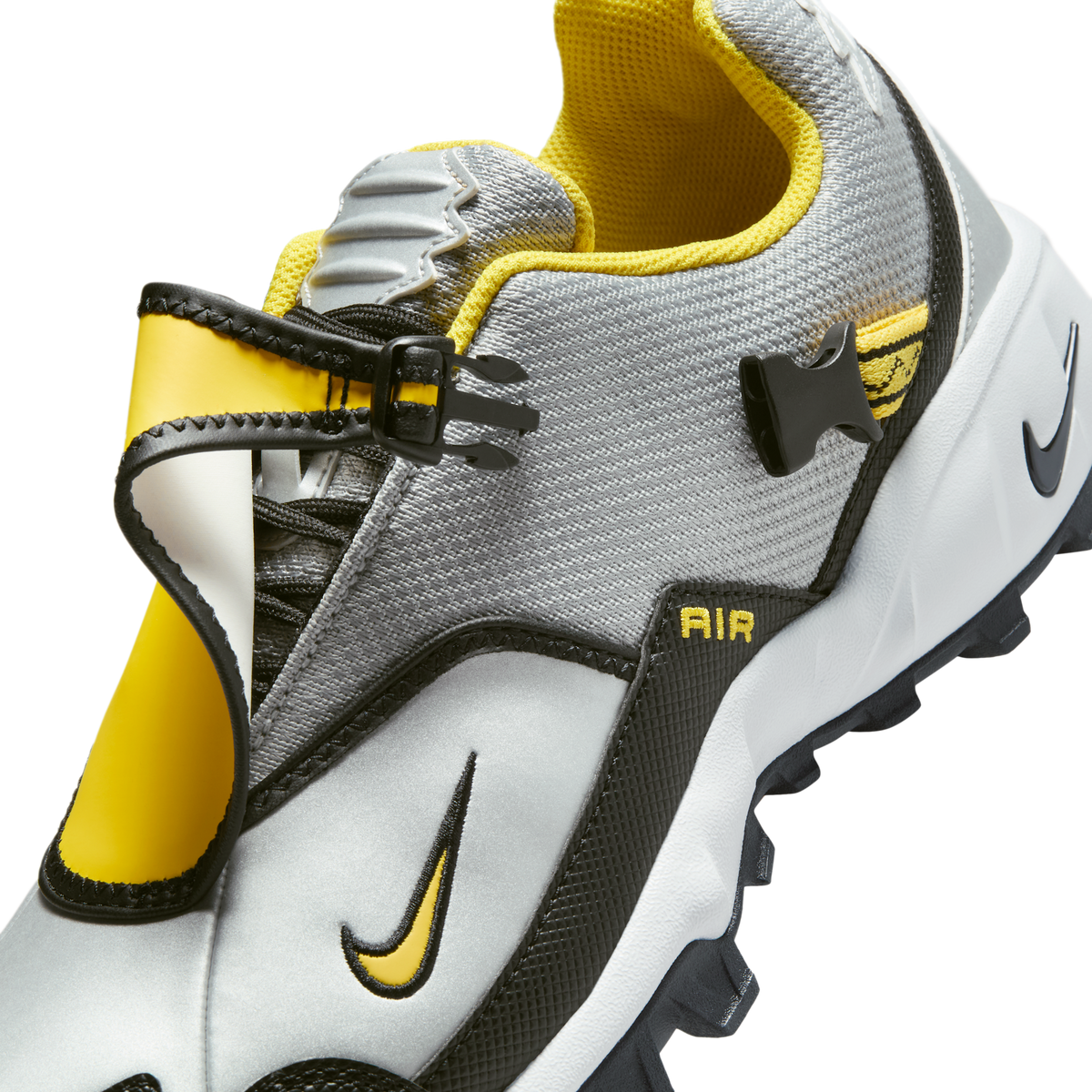 Nike ACG Phassad Yellow Zest Metallic Silver