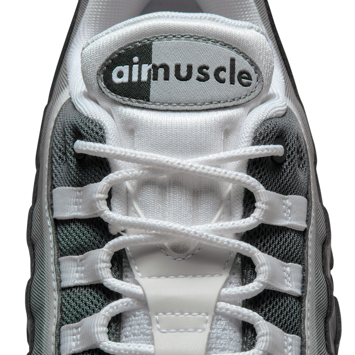 Nike Air Max Muscle 95 Yu-Gi-Oh! Jonouchi (with Promo Card) | II7404-100