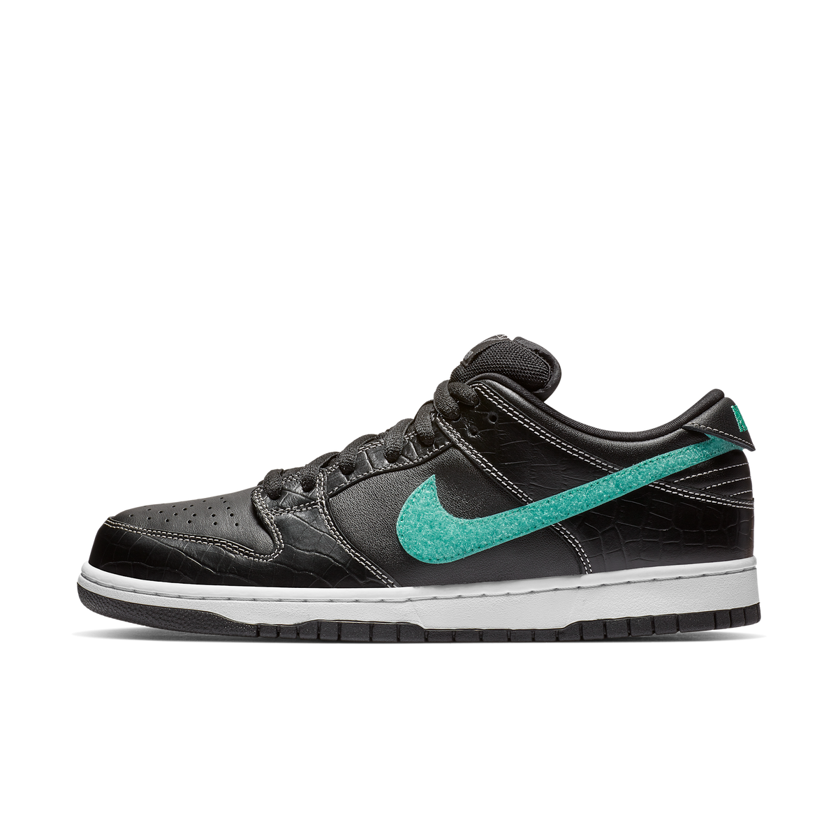 Nike SB Dunk Low Diamond Supply Co. Black Diamond