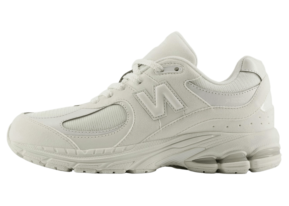 New Balance 2002R Sea Salt Metallic Reflection (GS)
