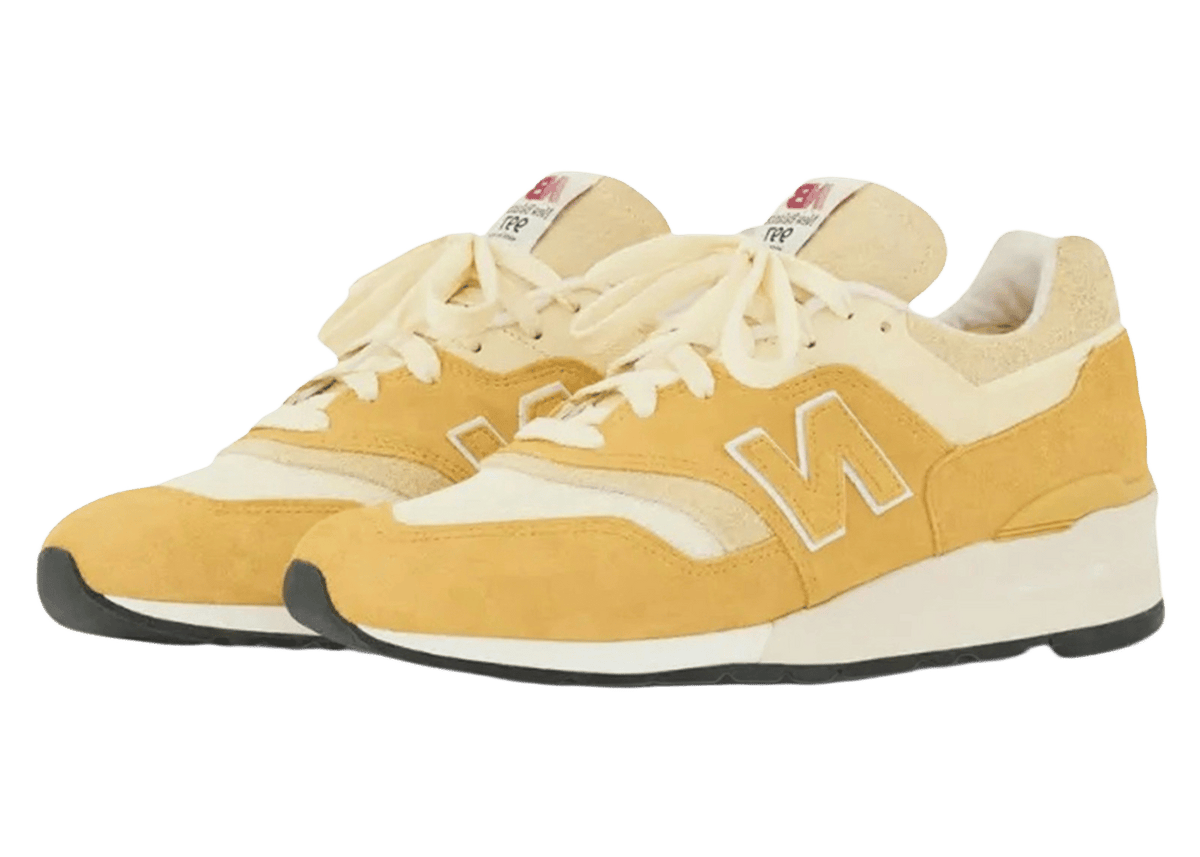 New Balance 997 MiUSA Dried Apricot Calcium