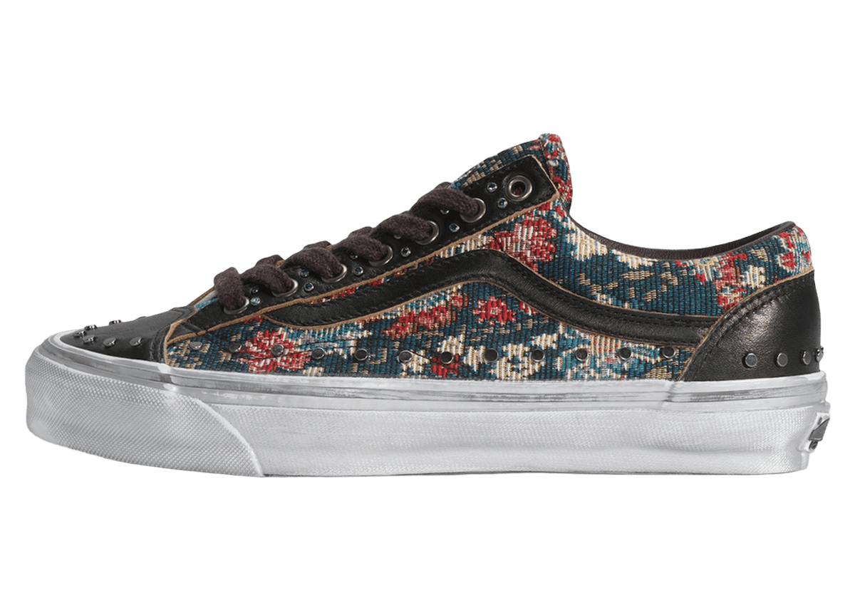 Vans OTW Old Skool 36 Vibram Floral Rivets Black | VN000D2GBLA
