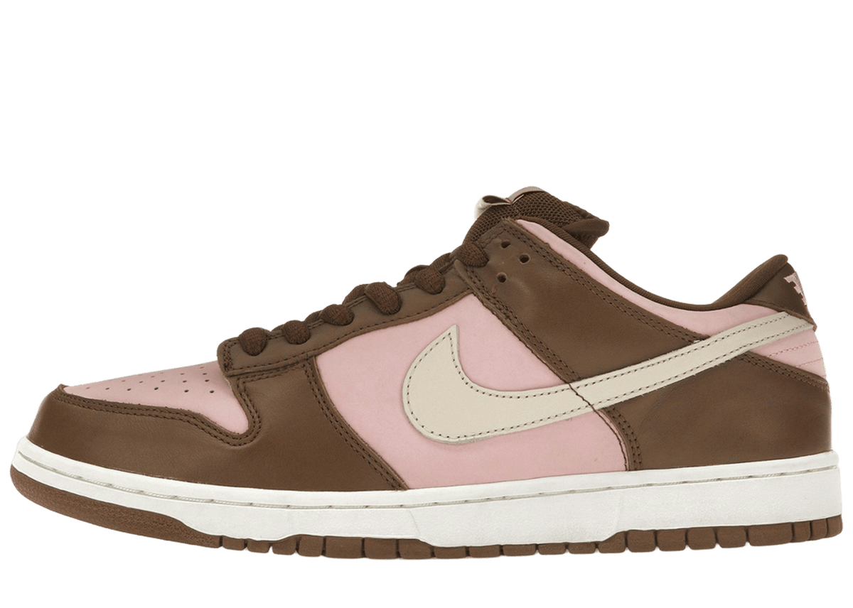 Nike SB Dunk Low Stussy Cherry