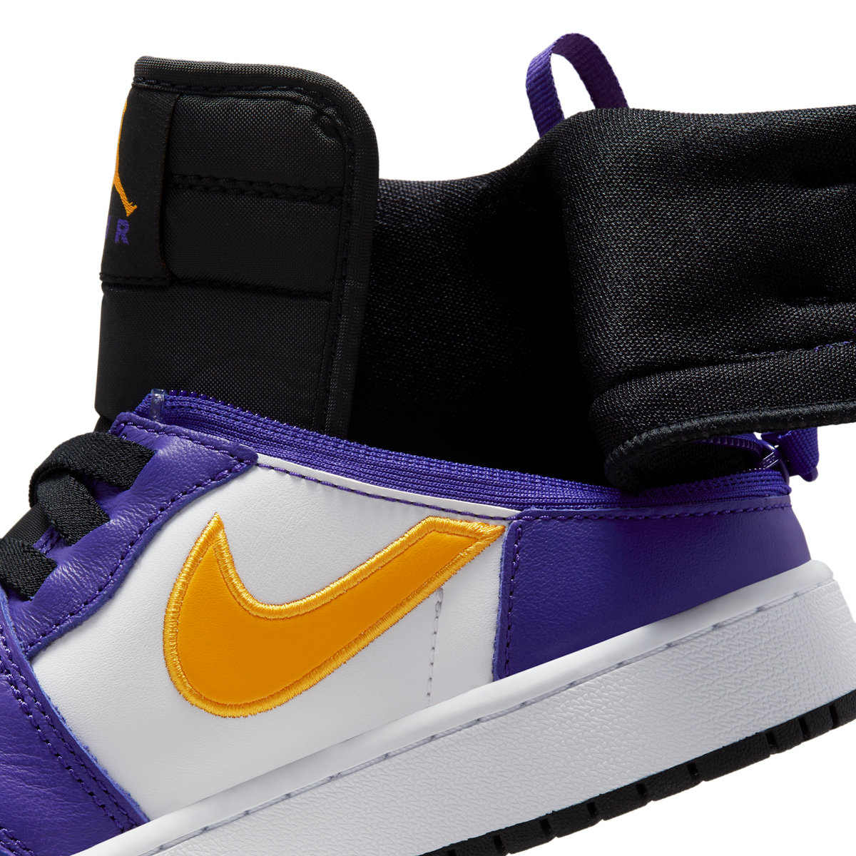 Jordan 1 High FlyEase Lakers (GS)