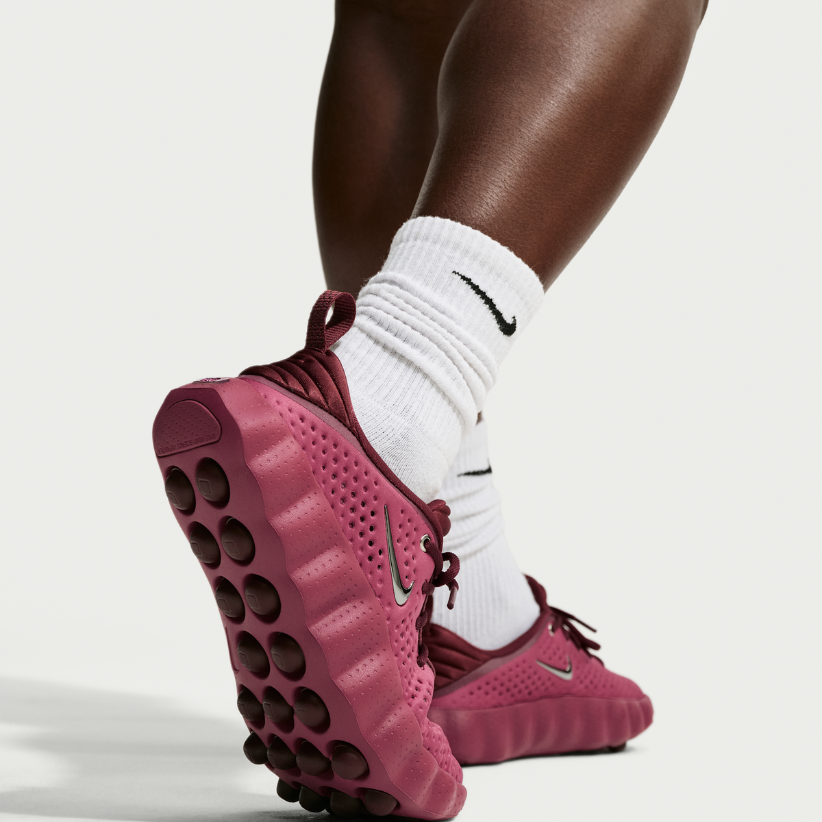 Nike Mind 002 Pink Smoke Mystic Dates (Women's)