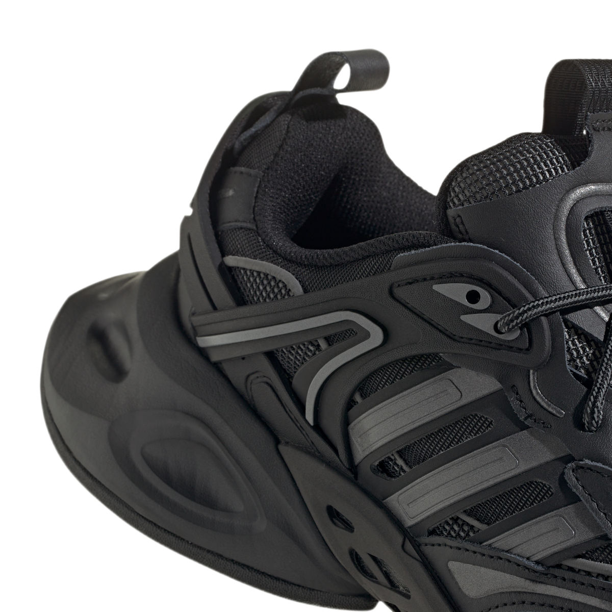 adidas XLG Runner Deluxe Black