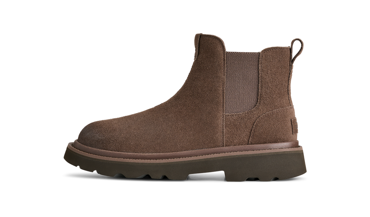 UGG Chelsea Lug Boot Molasses