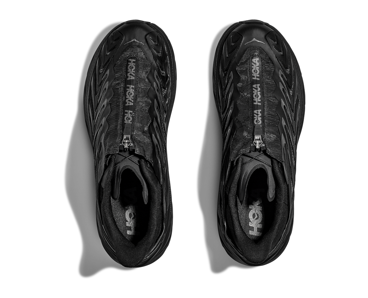 Hoka One One Project Clifton Triple Black