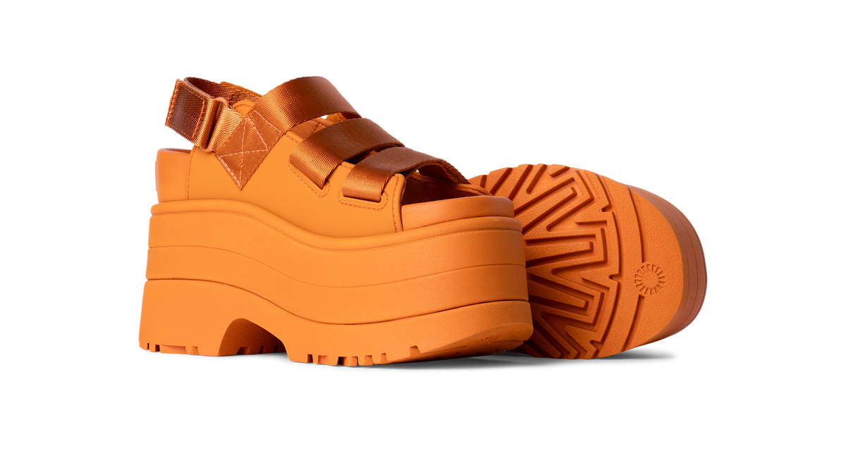 UGG GoldenRise Platform Sandals Dark Apricot (Women's)