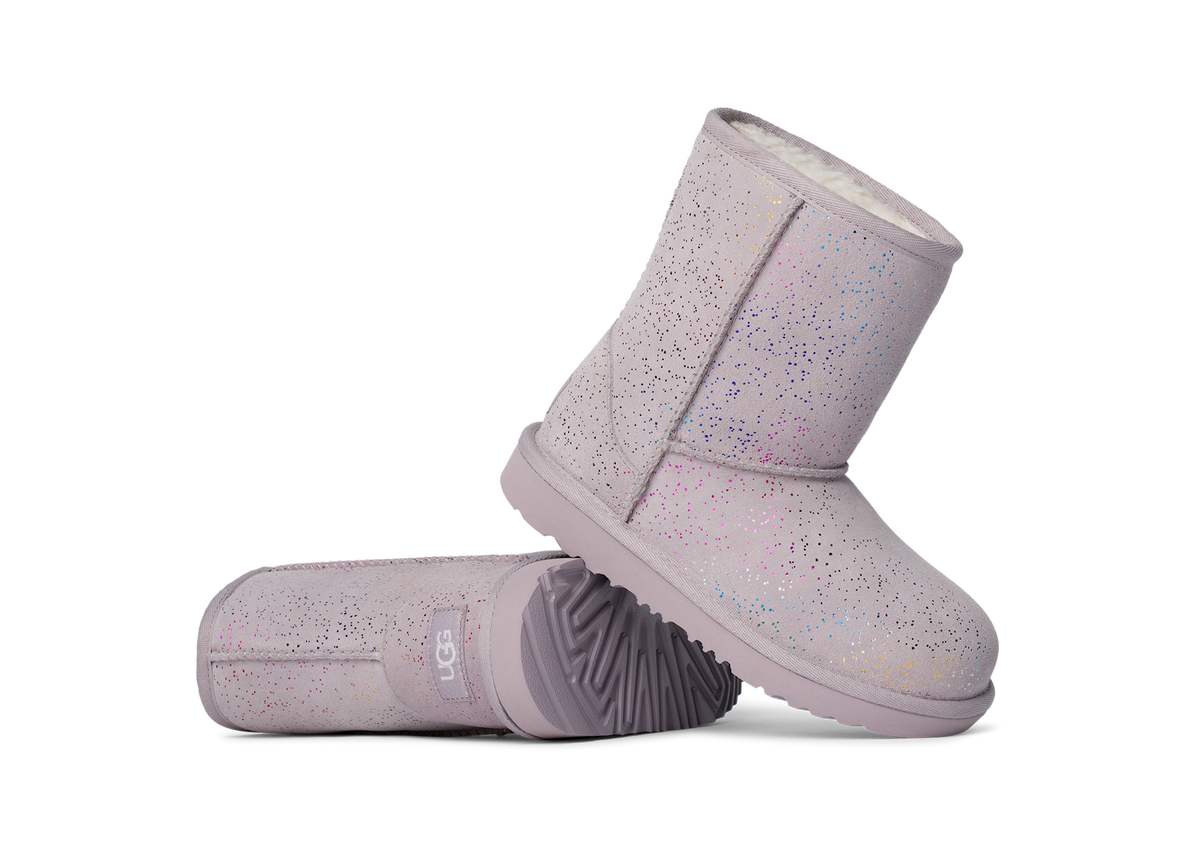 UGG Classic II Shimmer Sky Boot Pale Smoke Rainbow Metallic (Kids)