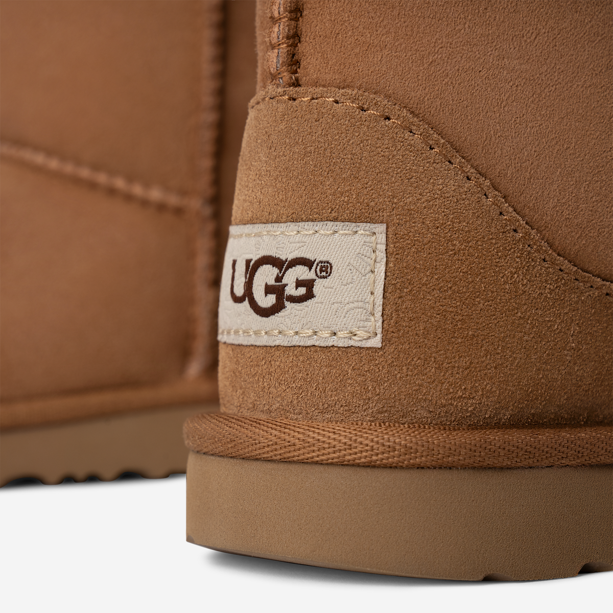 UGG Classic II Boot Chestnut (Kids) | 1017703K-CHE