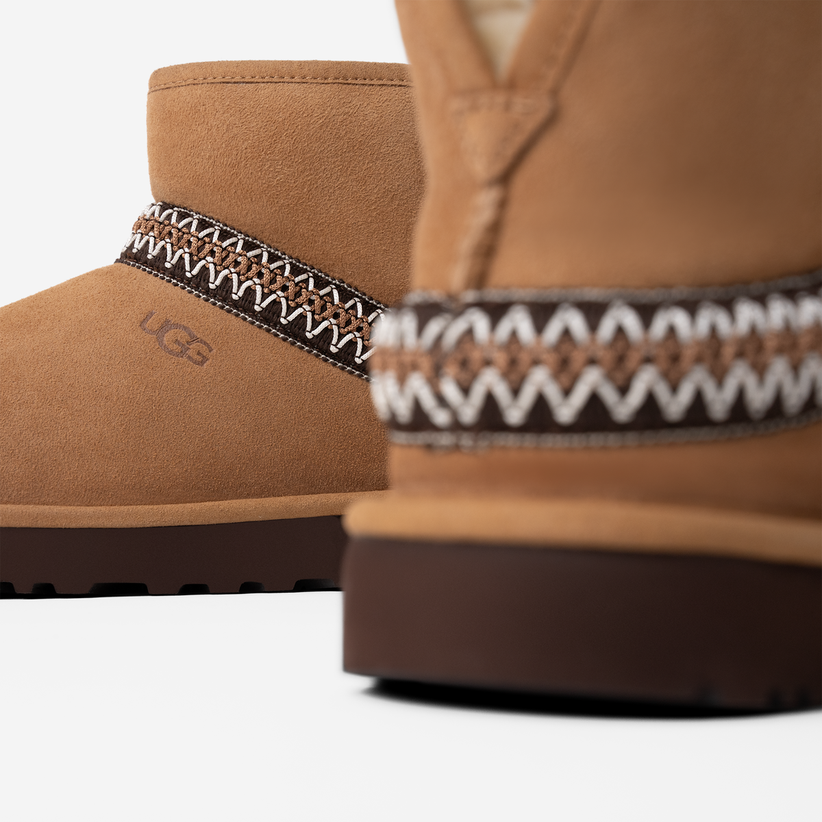 UGG Classic Mini Crescent Chestnut (Women's) | 1158262-CHE