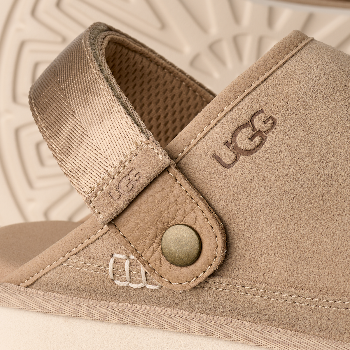 UGG Goldencoast Clog II Sand
