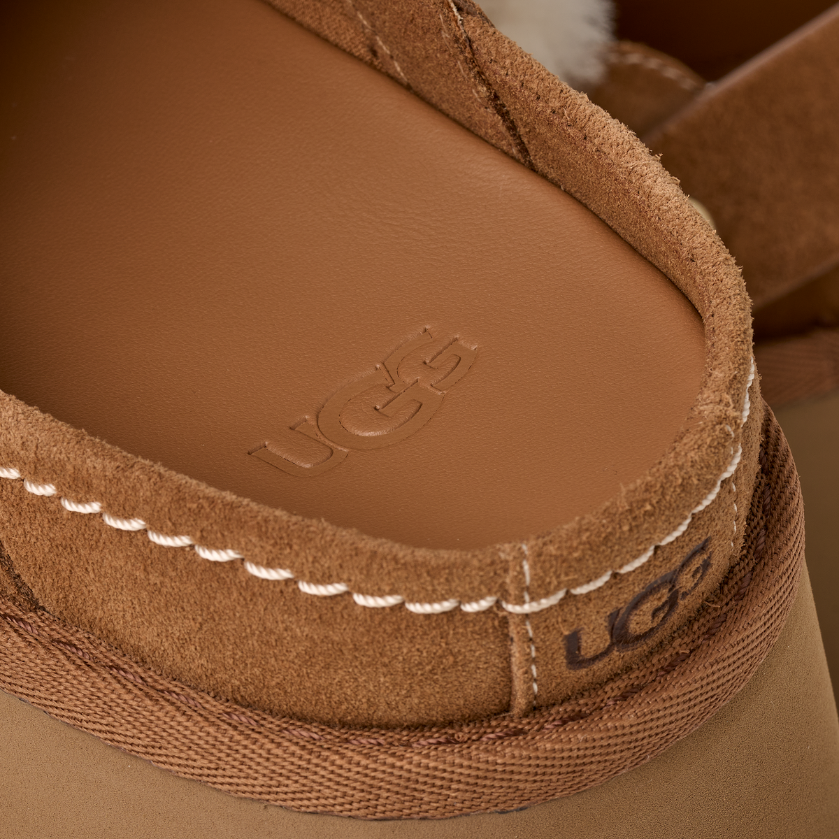 UGG Esmee Clog Chestnut (Women's) | 1173331-CHE