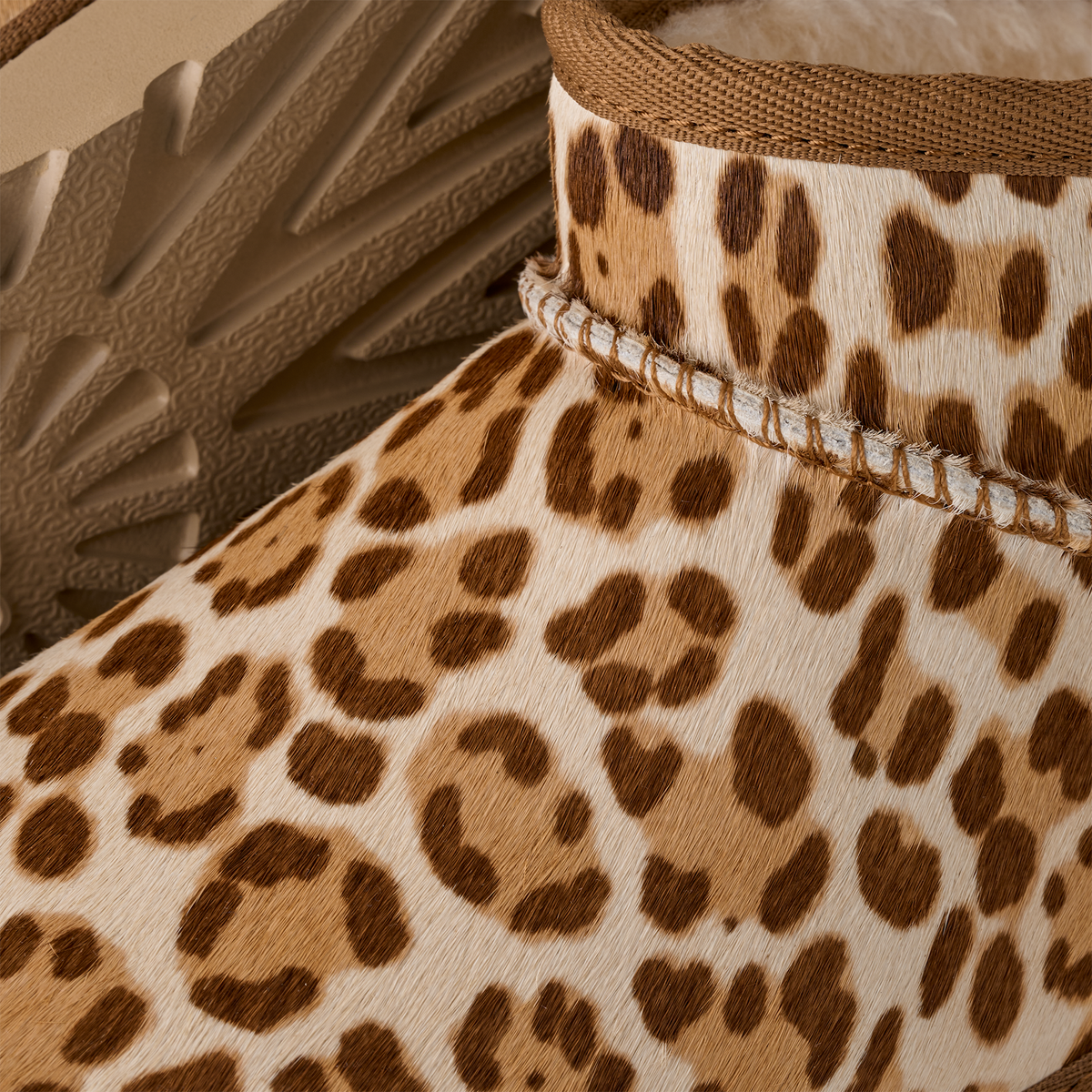 UGG Classic Ultra Mini Boot Felicity Leopard Jasmine (Women's) | 1178110-FDJ