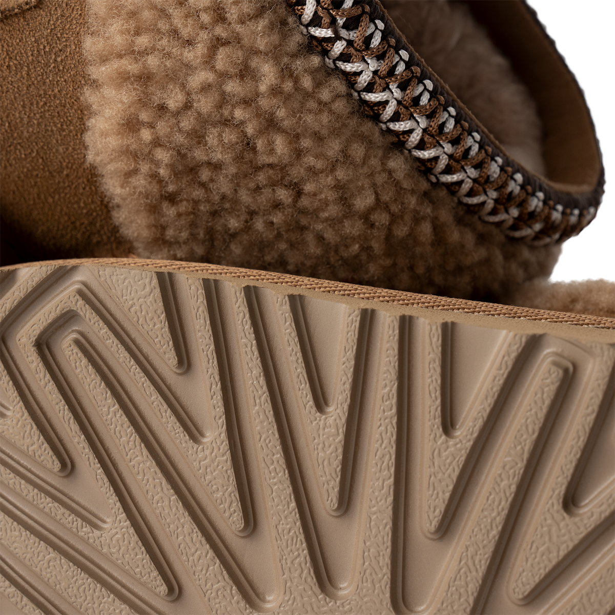 UGG Classic Ultra Mini Maxi Curly Boot Chestnut (Kids)