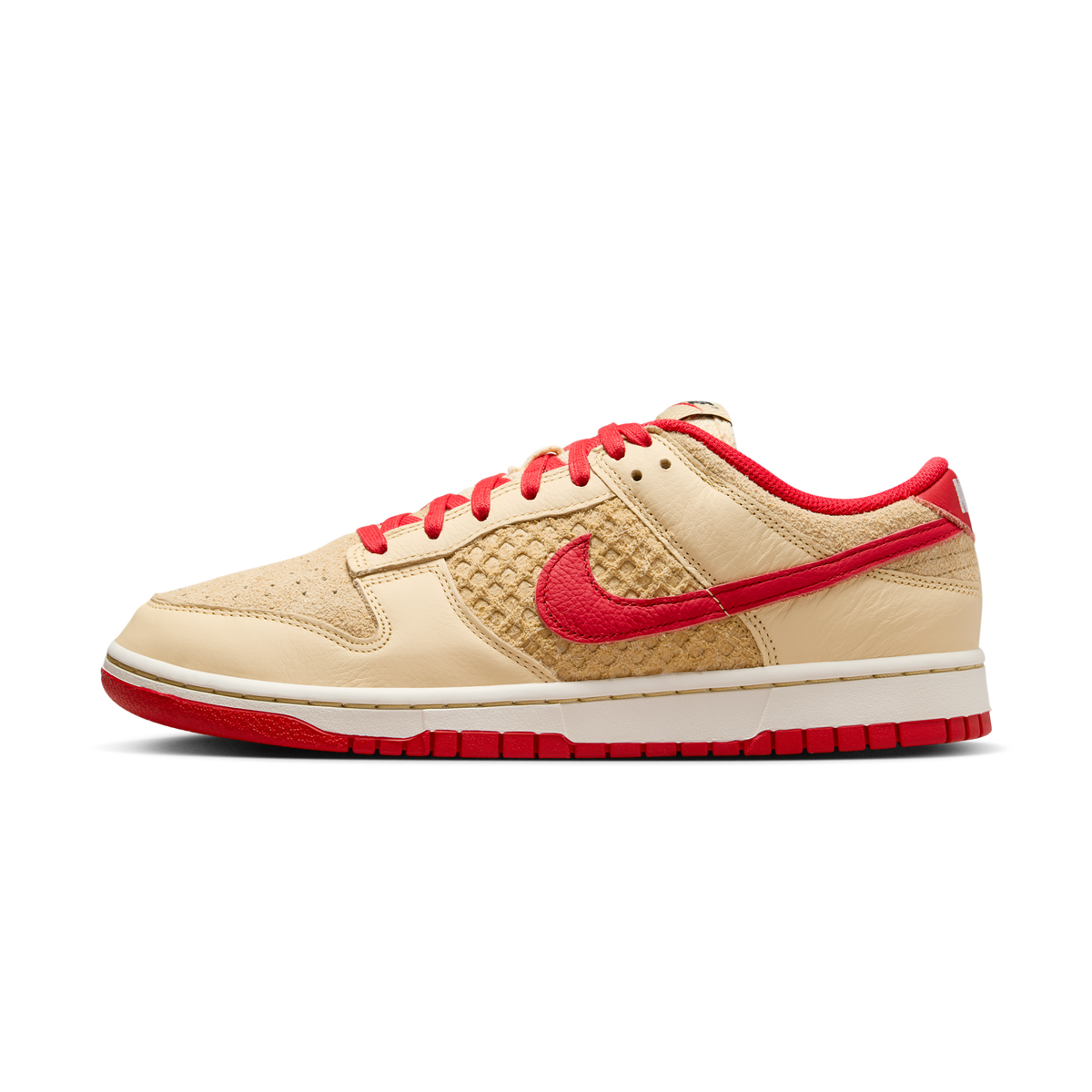 Nike Dunk Low Retro SE Strawberry Waffle | HJ9100-294