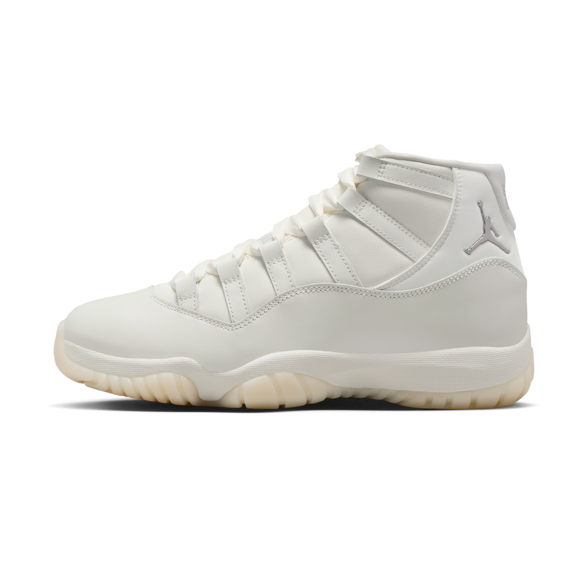 Jordan 11 Retro Pearl (Women's)