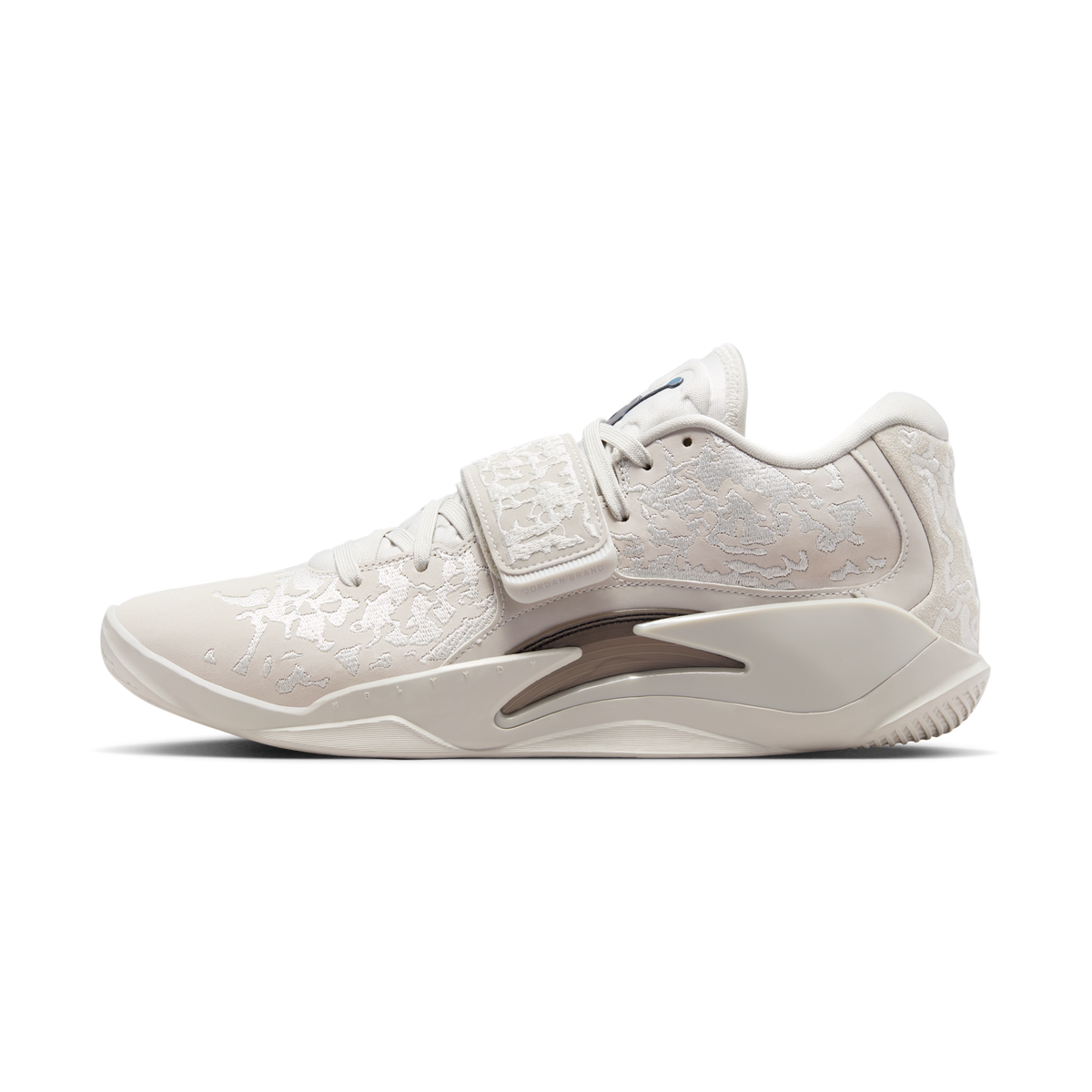 Jordan Zion 3 SE M.U.D. Light Bone