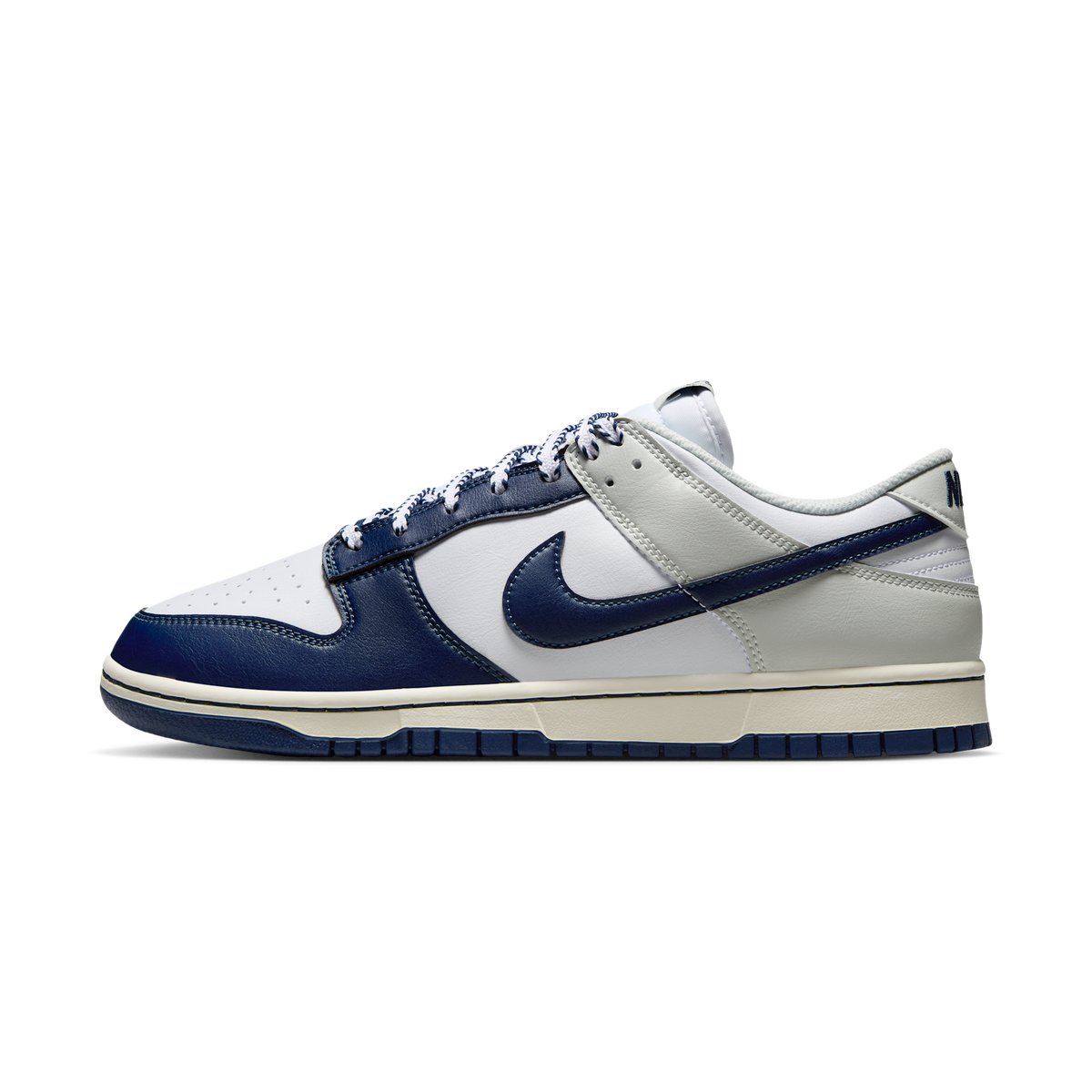 Nike Dunk Low New York Yankees | IM2222-101