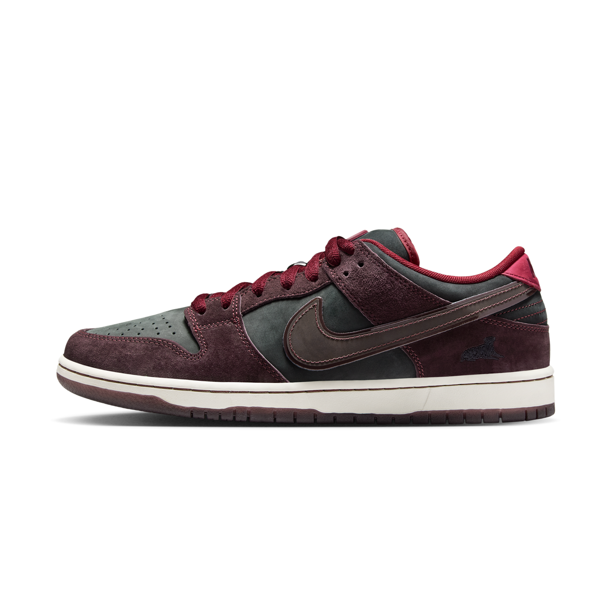Nike SB Dunk Low Riot Skateshop