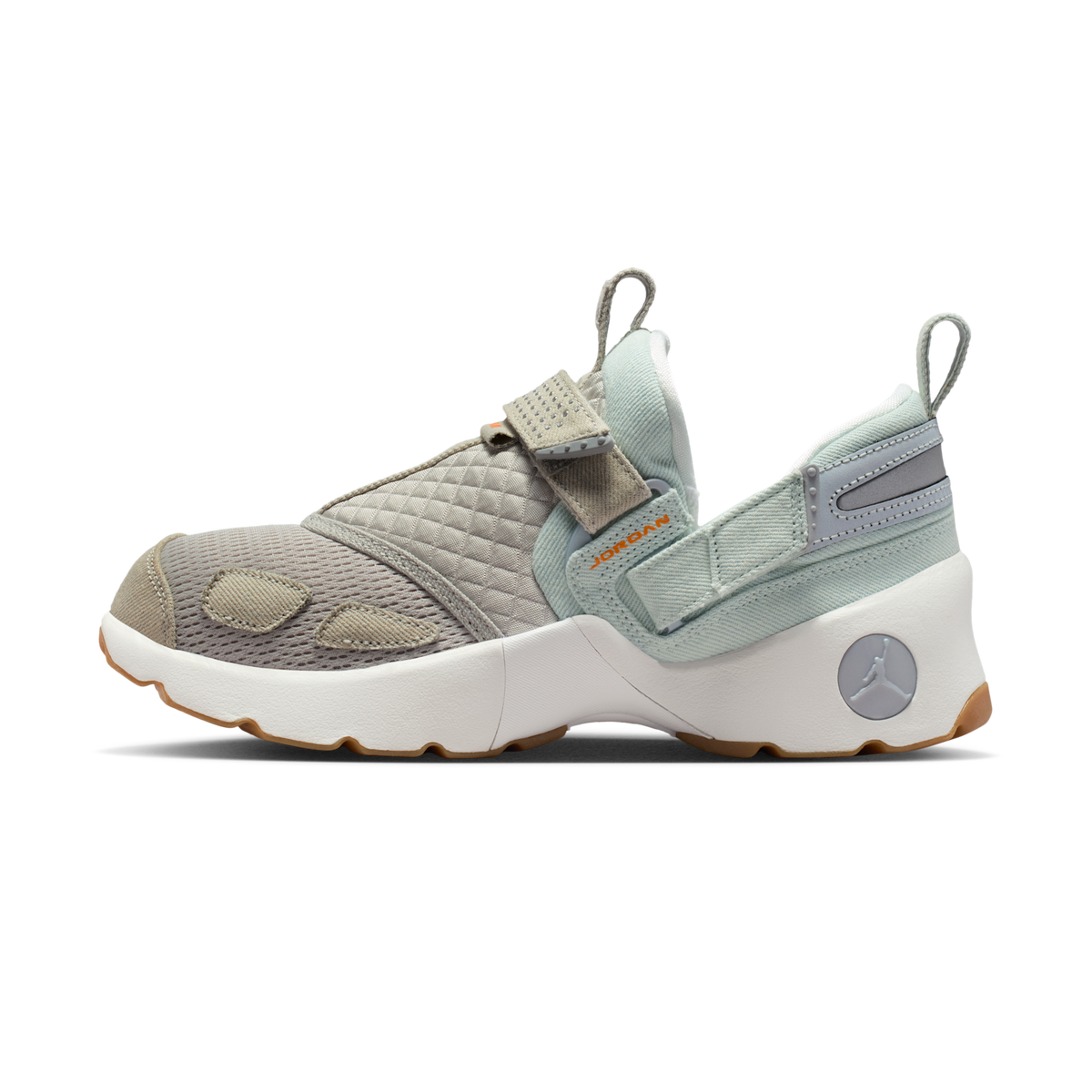 Jordan Trunner LX Corduroy White Bright Ceramic Gum (Women's)