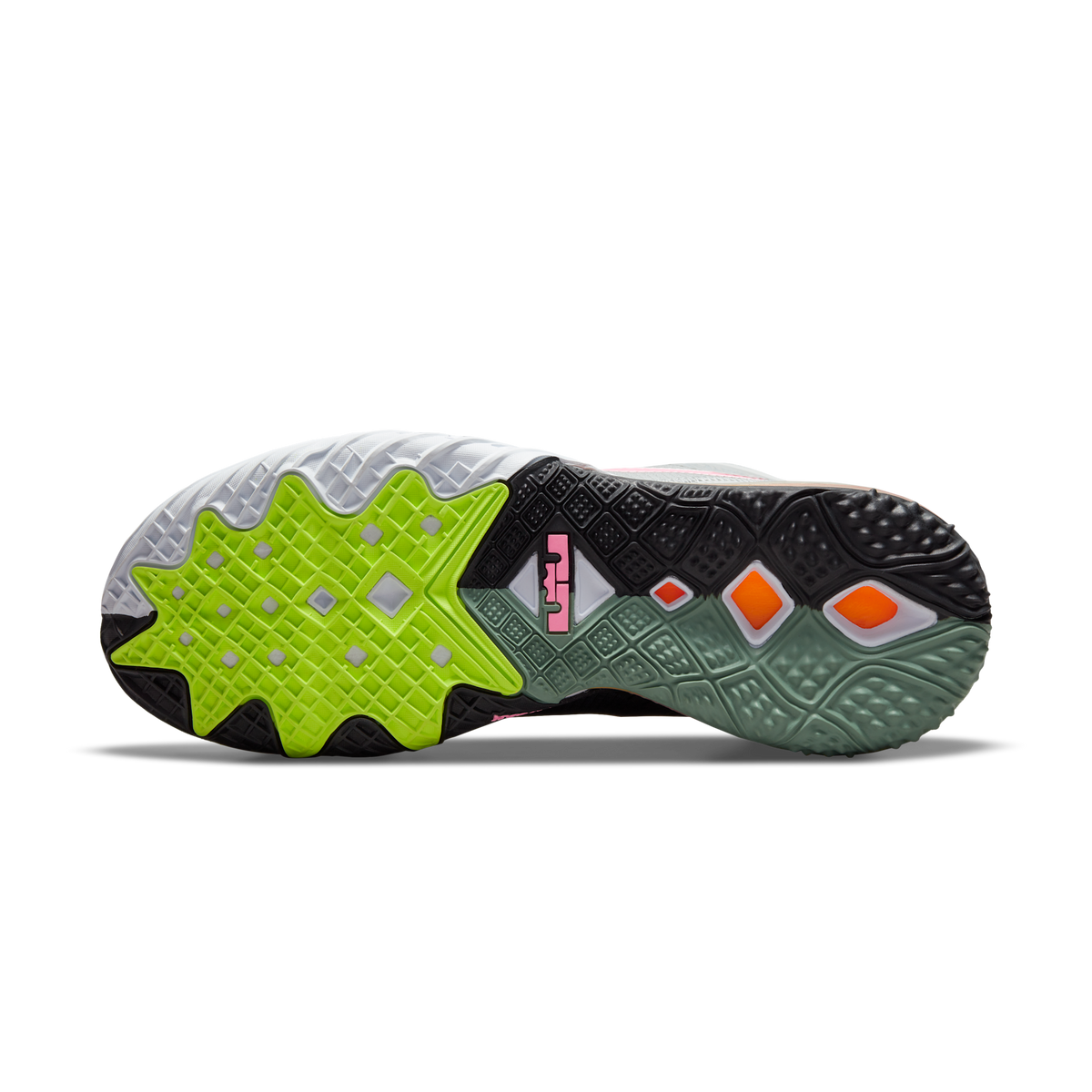 Nike LeBron 18 Low Bugs vs Marvin Space Jam