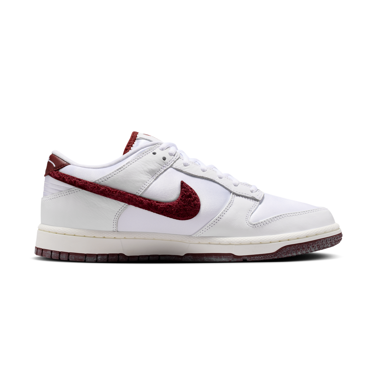 Nike Dunk Low Protro Kobe Bryant Lower Merion Home