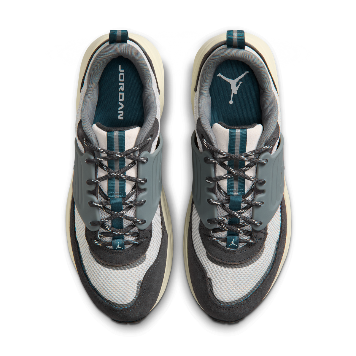 Jordan Trunner O/S Photon Dust Cool Grey Ash Green