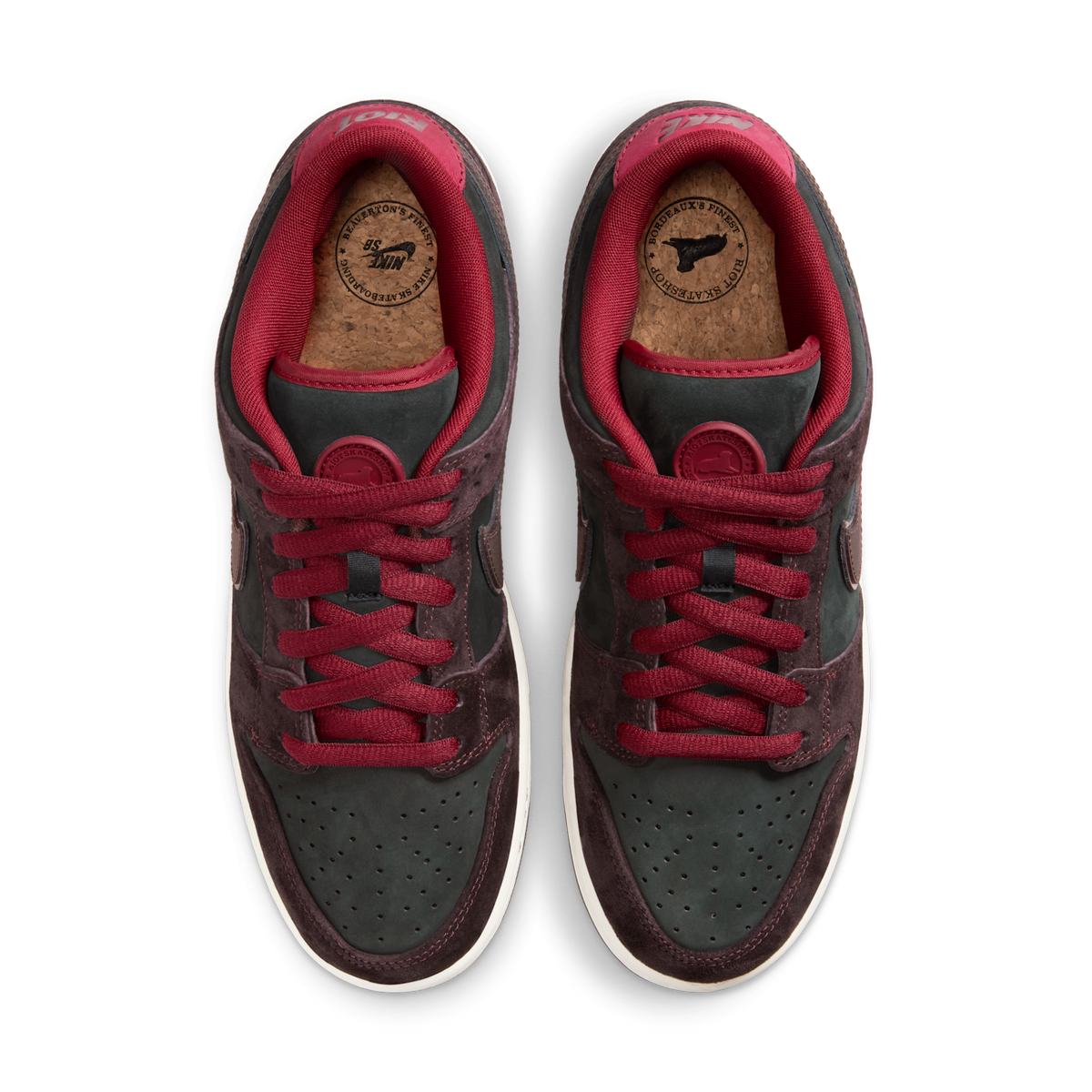 Nike SB Dunk Low Riot Skateshop