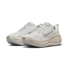 Nike Vomero Plus Running is Mental