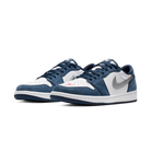 Jordan 1 Low SB Midnight Navy