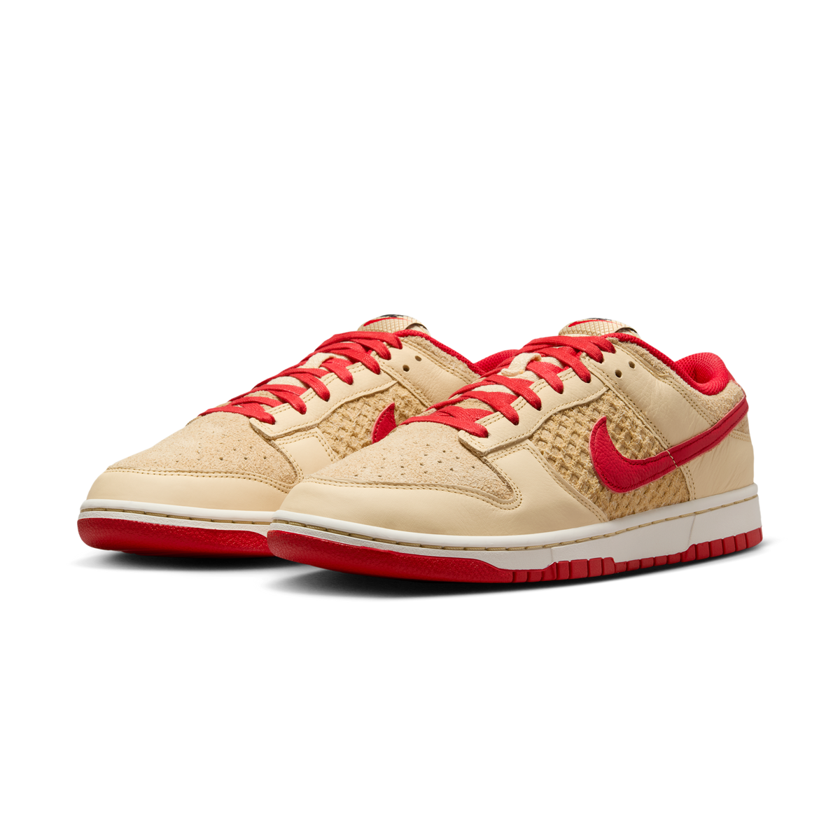 Nike Dunk Low Retro SE Strawberry Waffle | HJ9100-294
