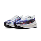 Nike Vomero 18 SE Light Trails