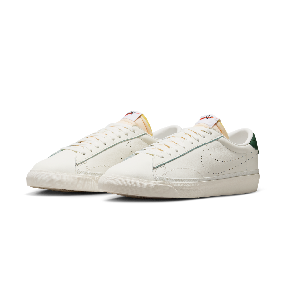 Nike Tennis Classic Sail Fir Team Orange