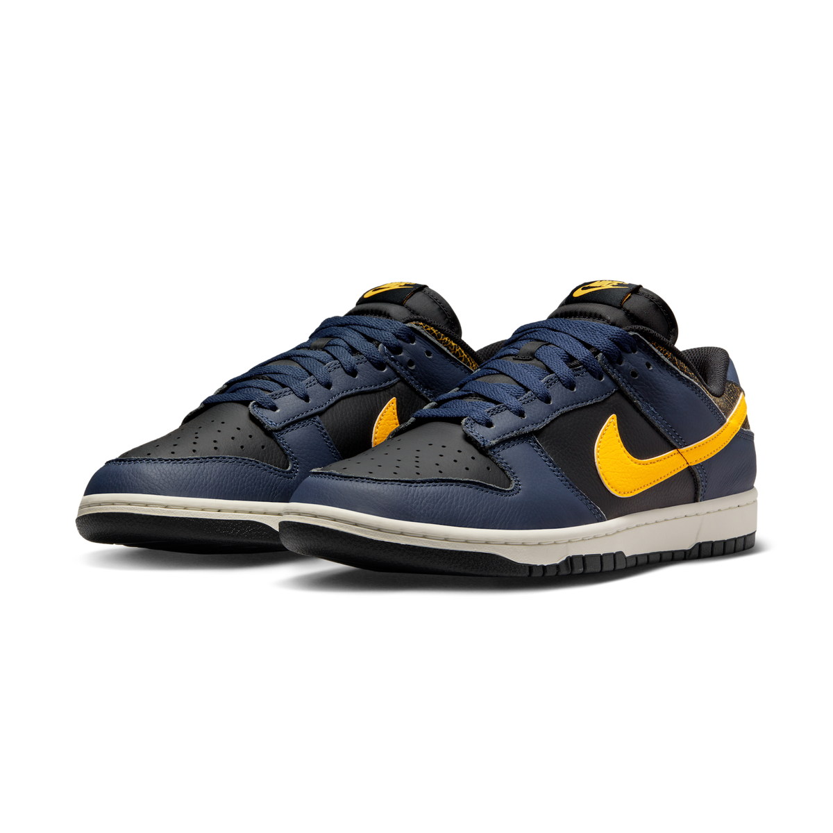 Nike Dunk Low Vintage Michigan | FZ4014-010