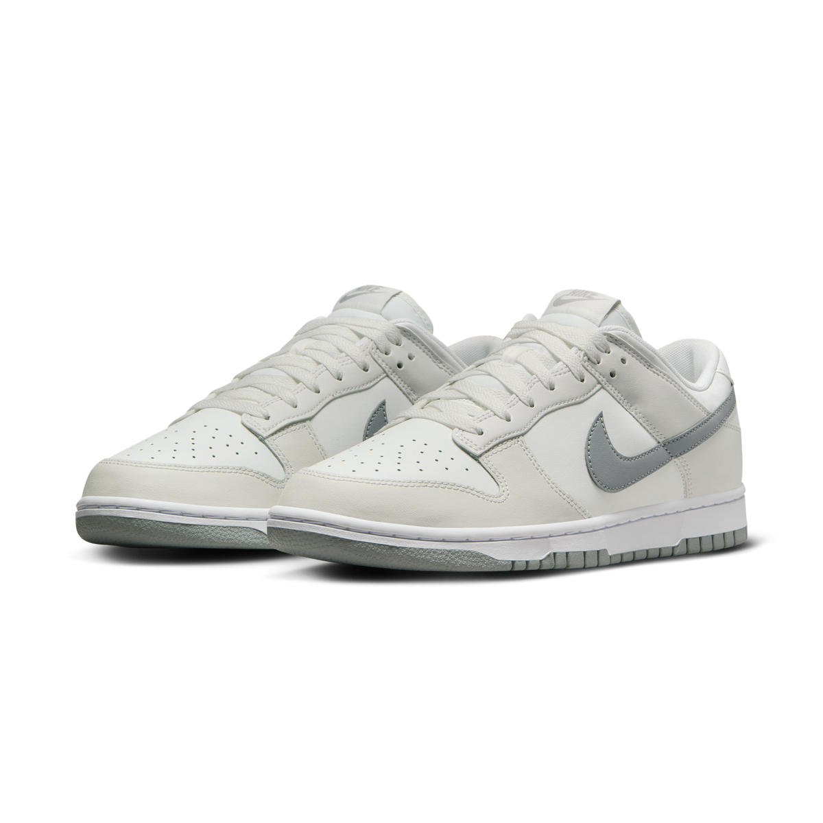 Nike Dunk Low Retro Summit White Light Smoke Grey | DV0831-106
