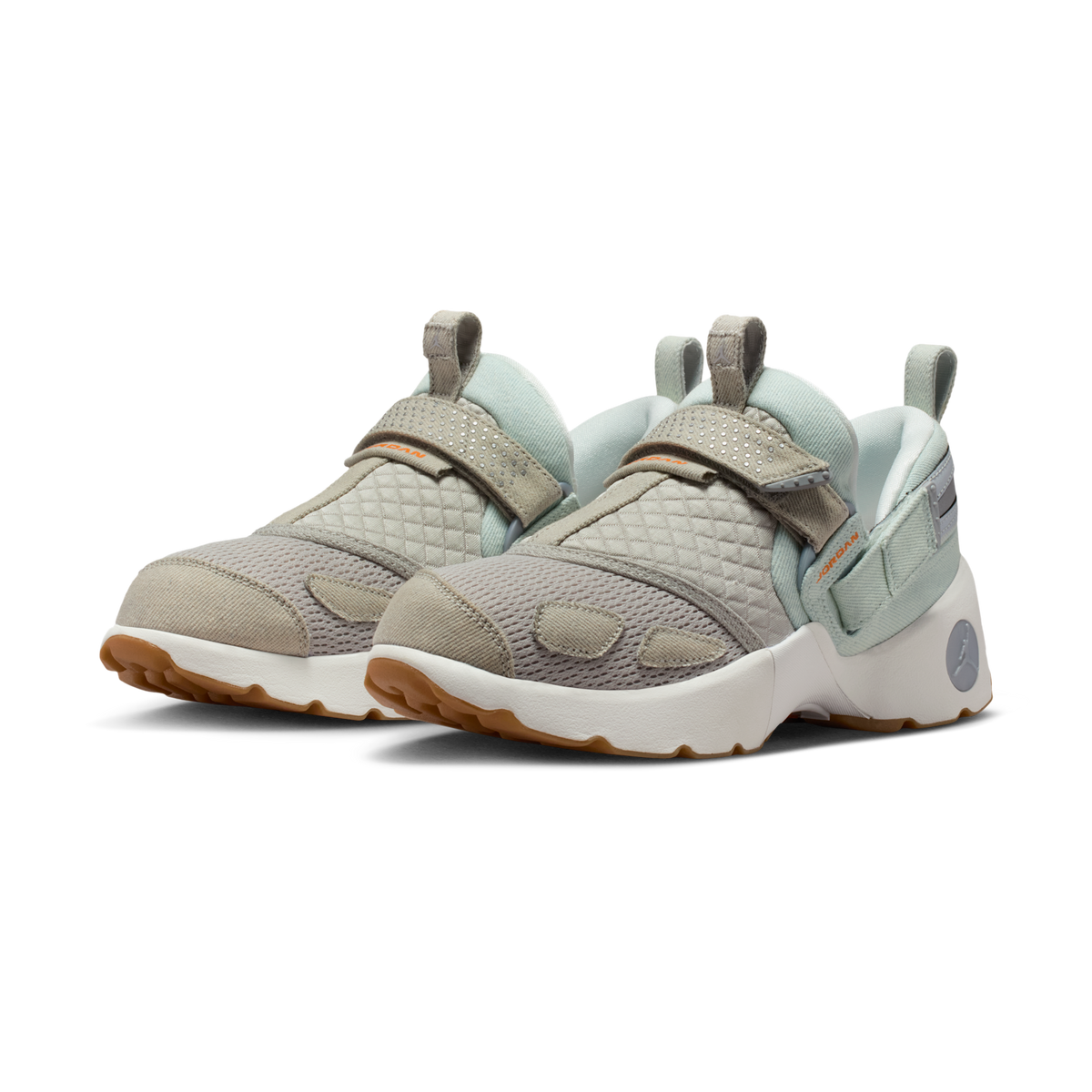 Jordan Trunner LX Corduroy White Bright Ceramic Gum (Women's)