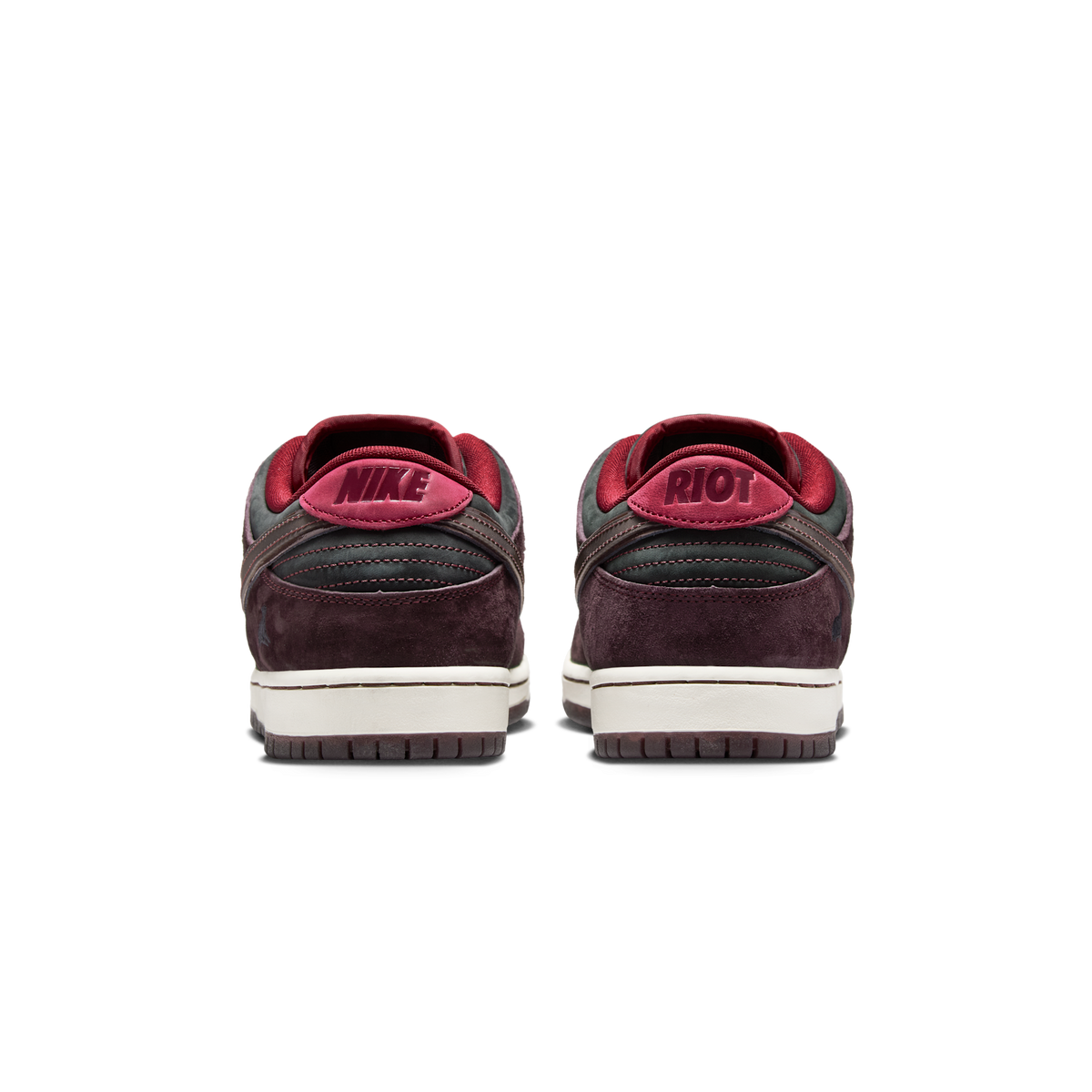 Nike SB Dunk Low Riot Skateshop