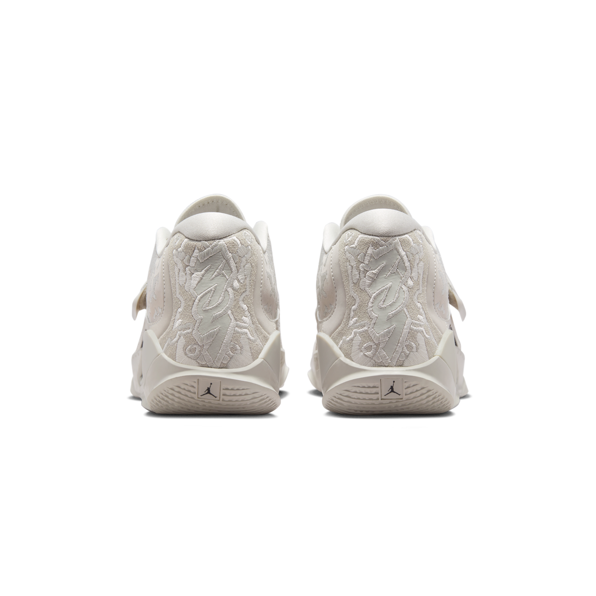 Jordan Zion 3 SE M.U.D. Light Bone