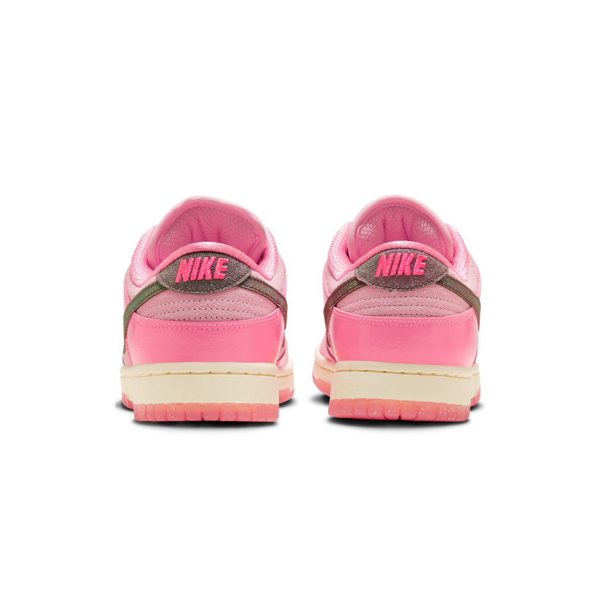 Nike Dunk Low LX Barbie (Women's) | FN8927-621