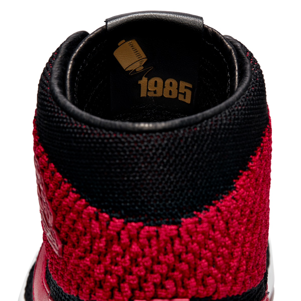Jordan 1 Retro High Flyknit Bred