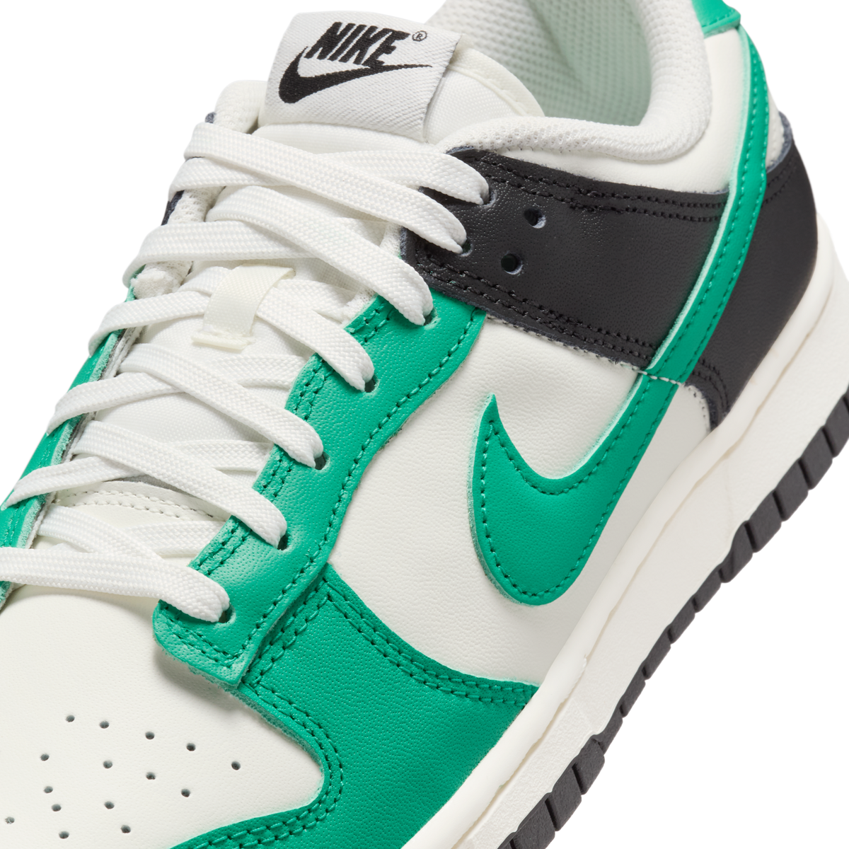 Nike Dunk Low Celtics (Women's)